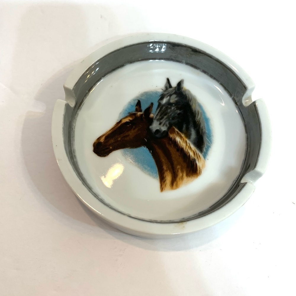 Vintage White and Gray Horse Ashtray w Black and Brown Horse 4.5”